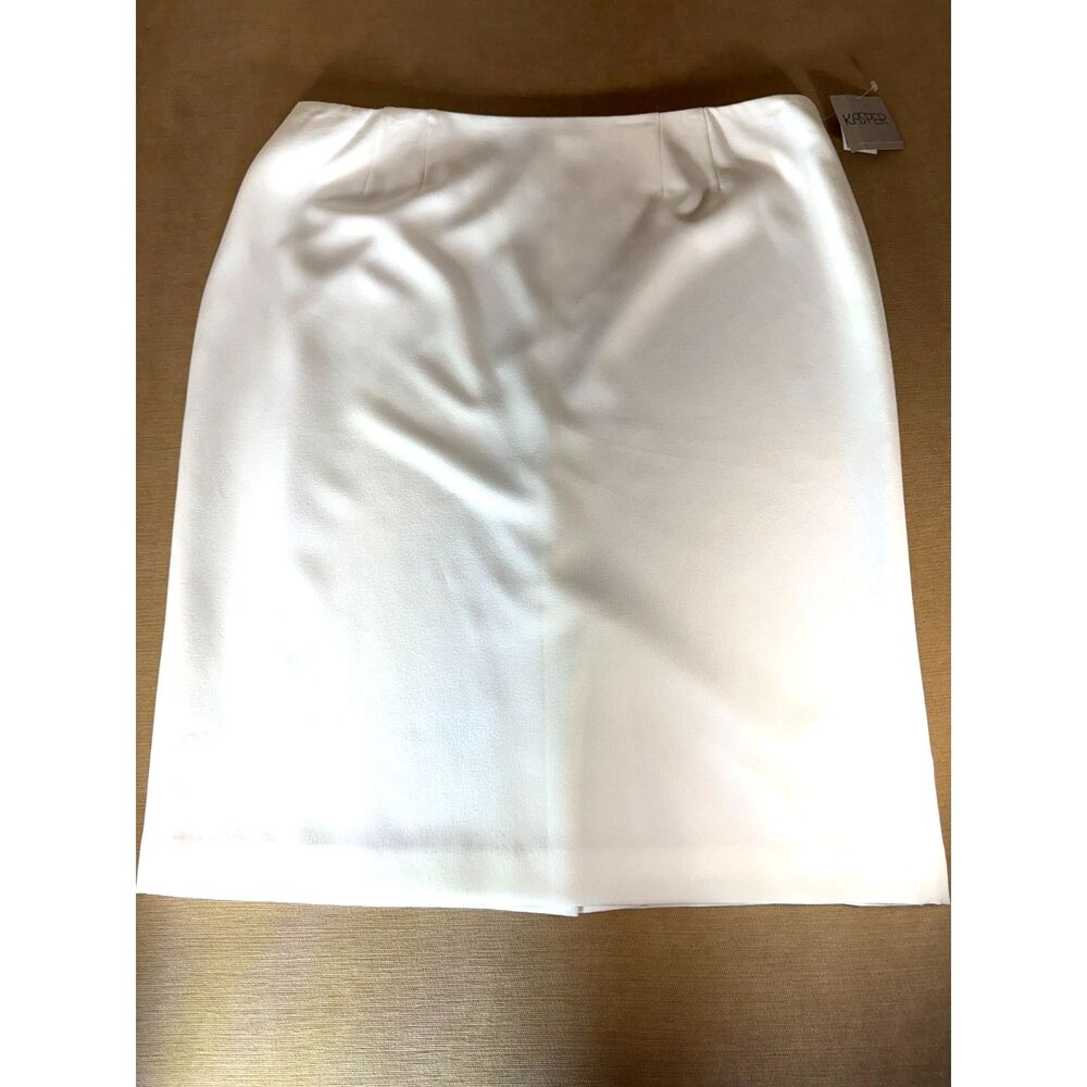 Kasper Skirt, Off white, cream, Size 18, New with tags.